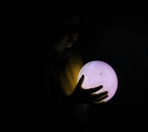 Nachtlamp LED Maan Licht Woondecoratie ook voor Baby of Kids photo review